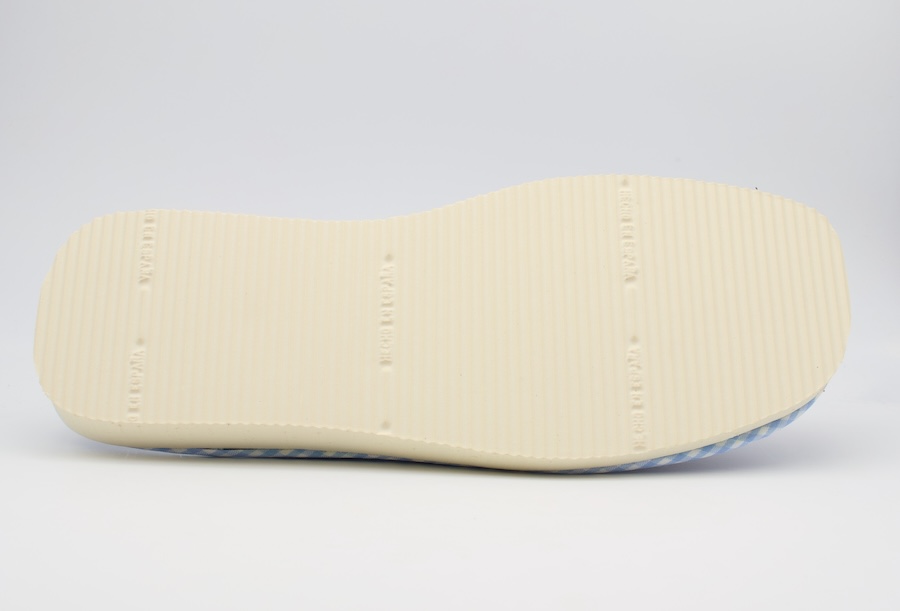 Zapatillas de color aguamarino con ribete de vichy