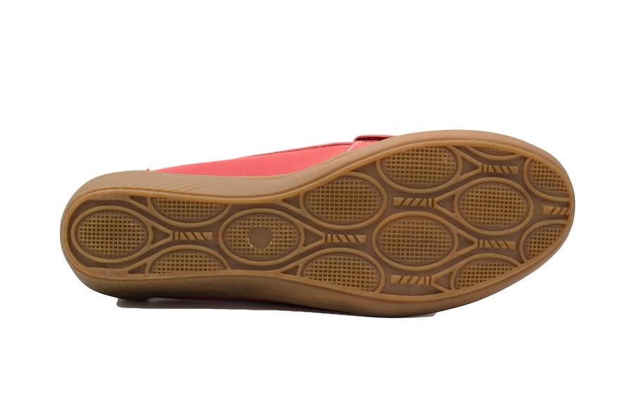 Mocasines rojos de piel