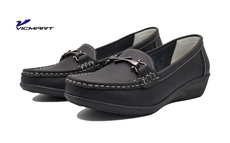 Mocasines negros de piel