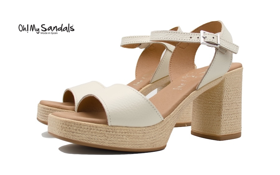 Sandalias de tacón con plataforma hechas de piel