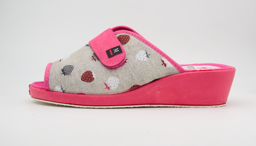 Zapatillas fuxias para casa