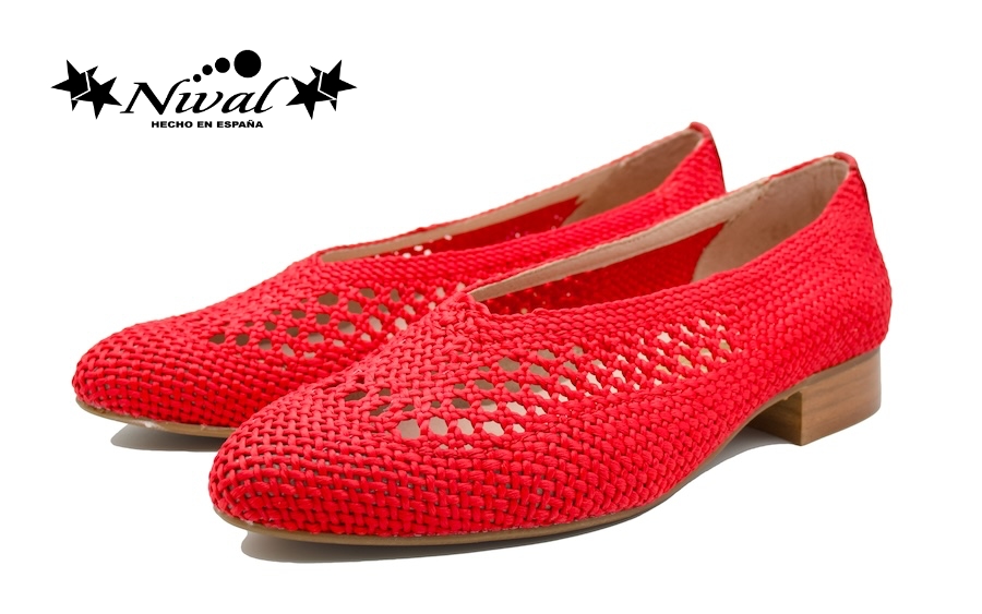Zapatos rojos de piel trenzada - Nival Woman