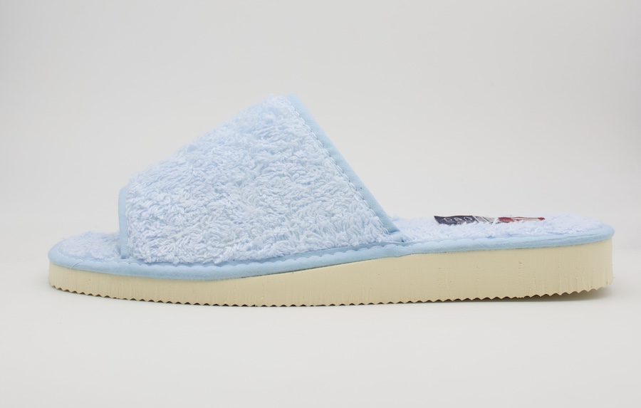 Zapatillas de verano para casa color azul celeste