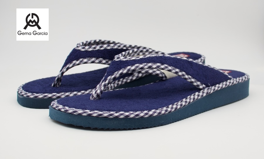 Zapatillas de casa de dedo color marino