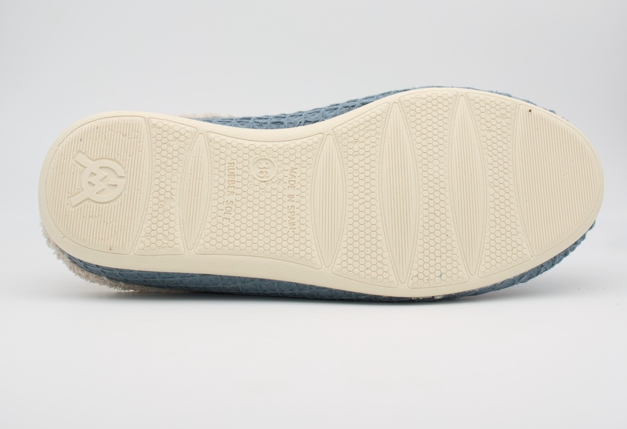 Zapatillas para llevar con plantillas podológicas