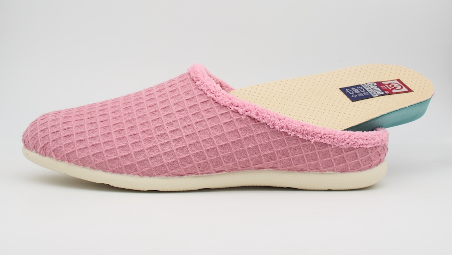 Zapatillas de casa rosa fresa con plantilla extraíble