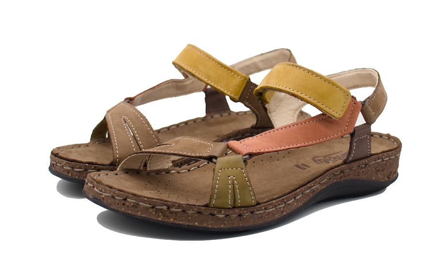 Sandalias planas de piel estilo californianas