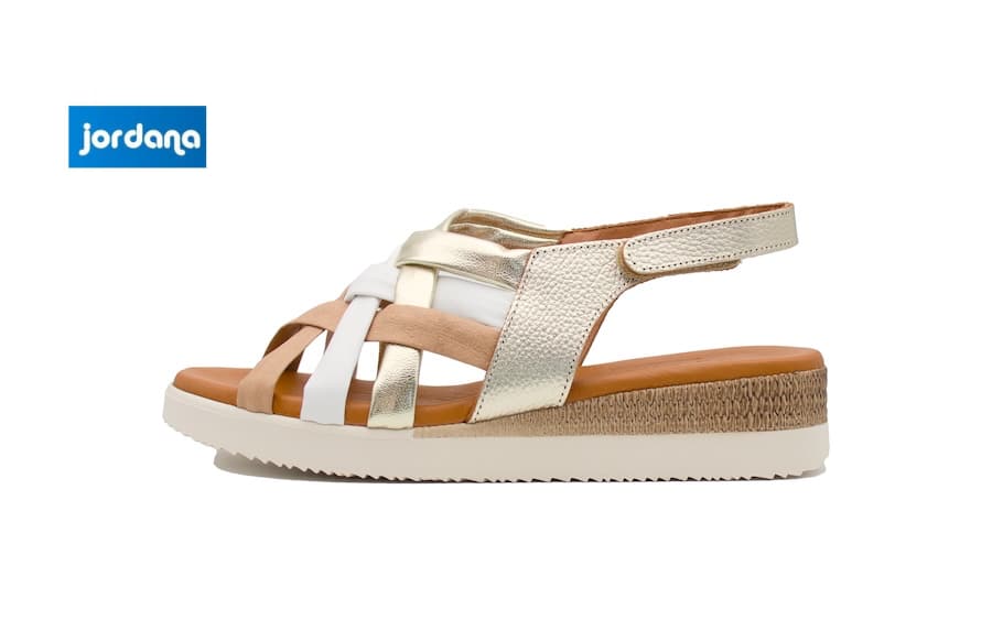 Sandalia de piel de tiras tubulares extra blandas