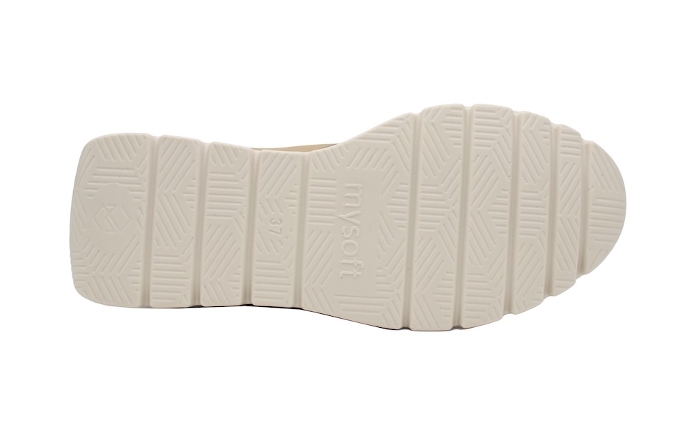 Sneaker color taupe con franja animal print