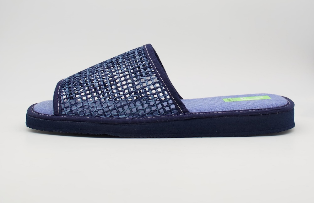 Zapatilla de Estar por Casa Ligera en Azul Marino – Chinela con Pala