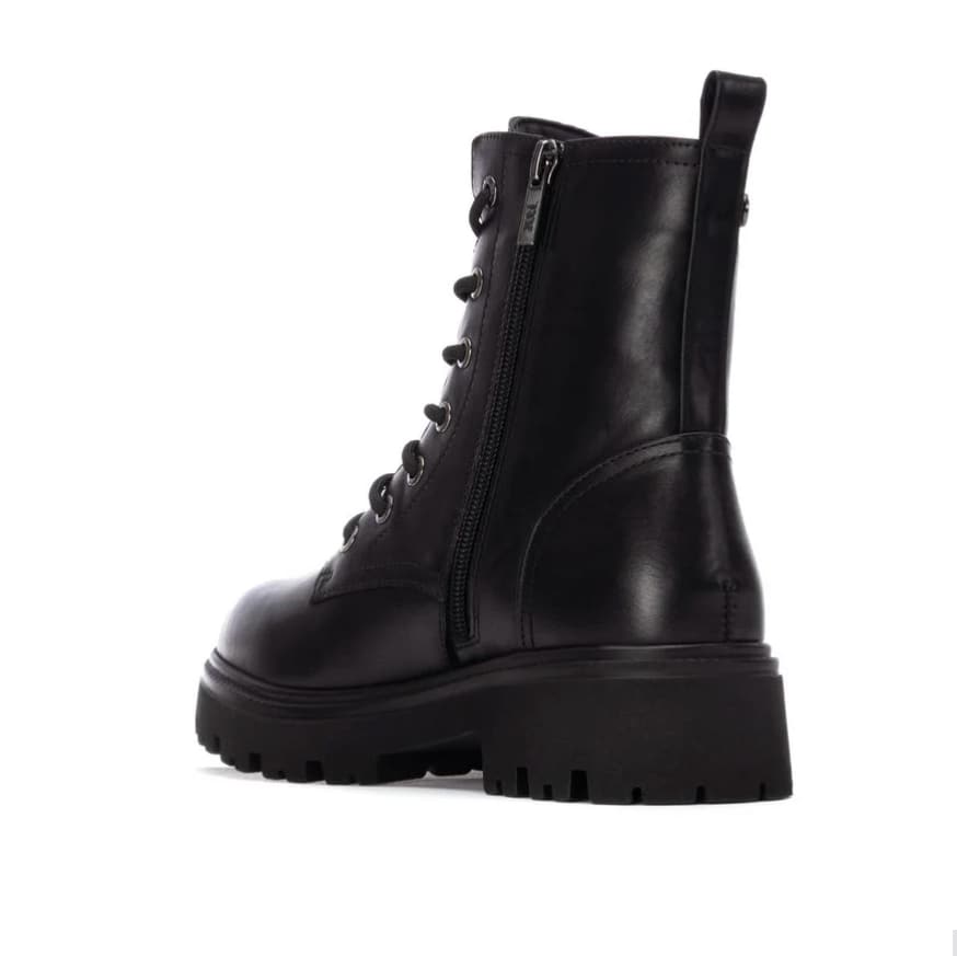 Botas Militares Negras Xti | Suela Track | Tendencia Invierno