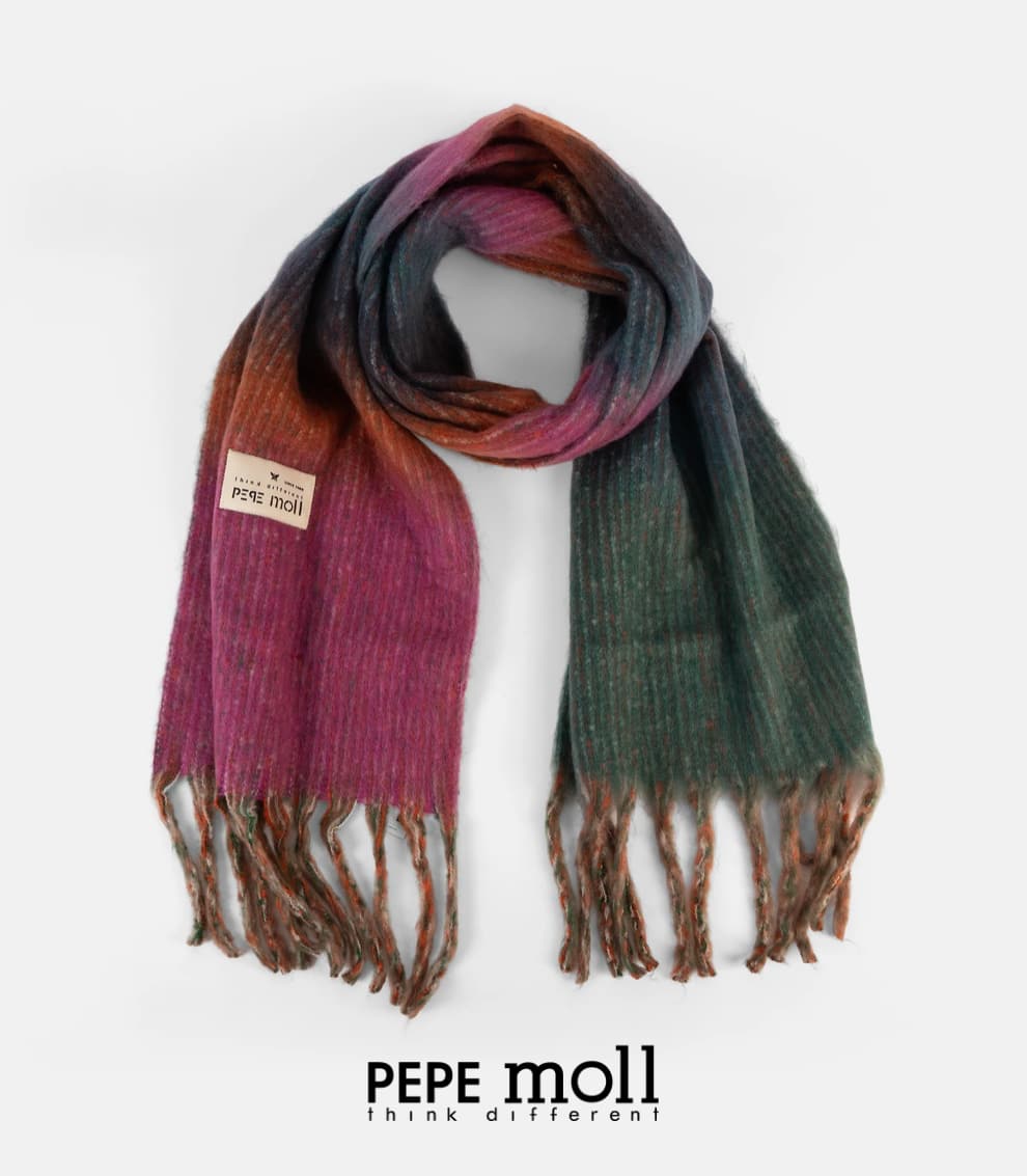 Maxi Bufanda Cálida con Efecto Degradado en Tonos Joya | Accesorios de Invierno Trendy