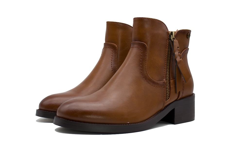 Botines color camel de tacón bajo Amarpies