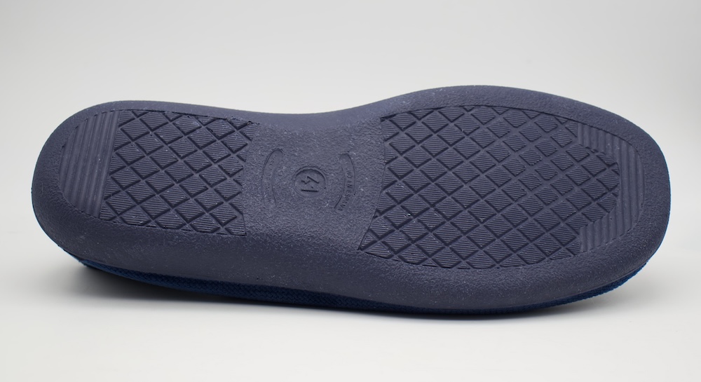 Zapatillas de Casa Cerradas para Hombre en Azul Marino con detalle bordado