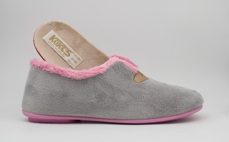Zapatillas para casa cerradas de terciopelo