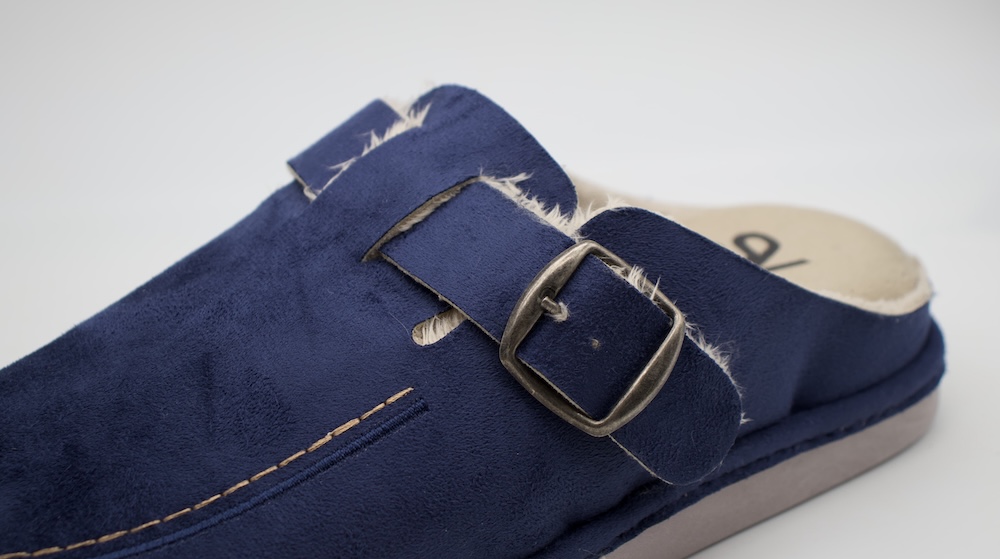 Zapatillas de Casa Salvi para Hombre | Zueco de Invierno Azul Marino con Hebilla