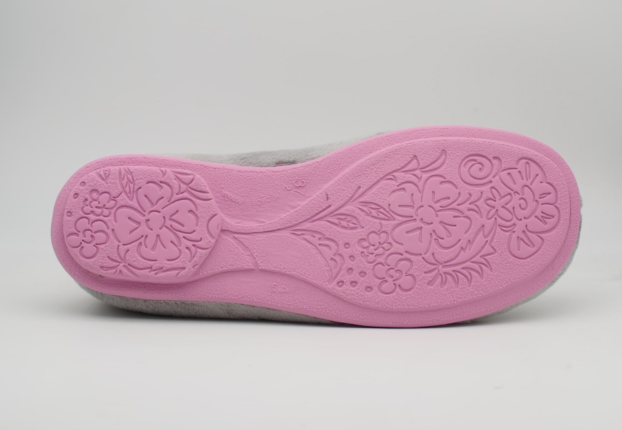 Zapatillas para casa cerradas de terciopelo