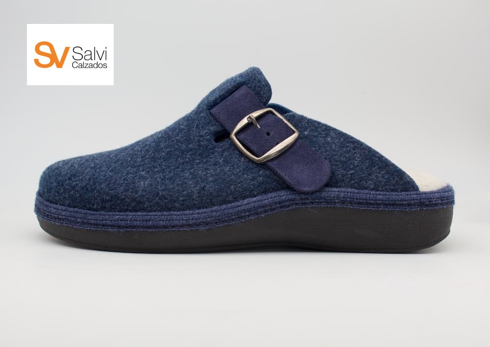 Zapatillas de casa Salvi de tejido de paño azul