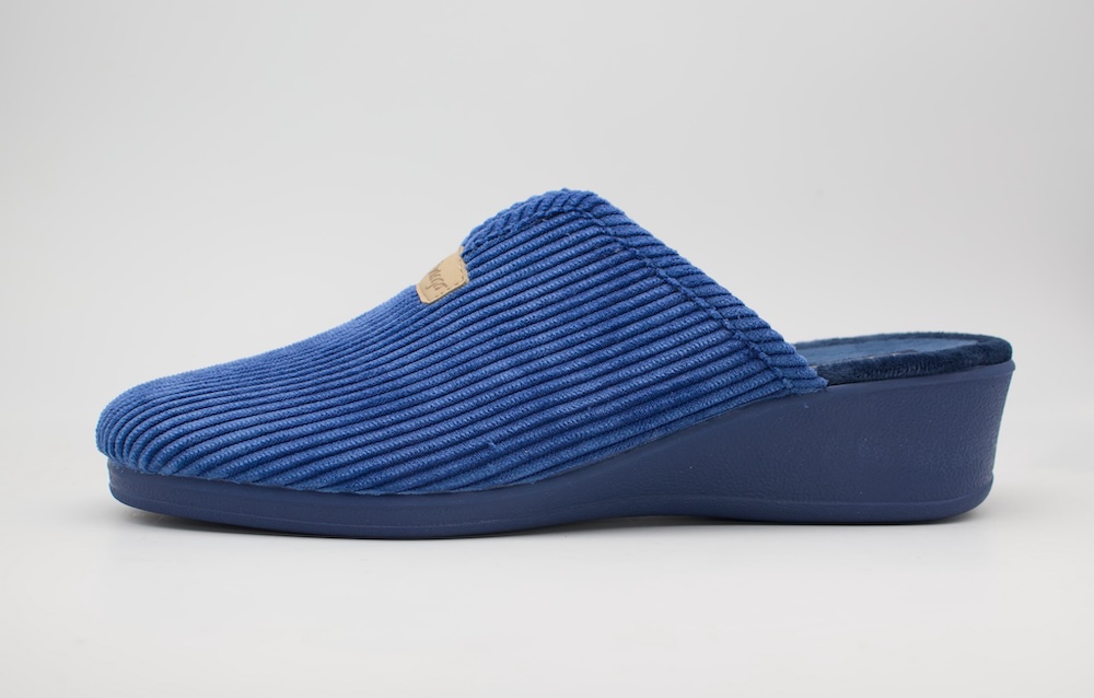 Zapatillas de casa de pana azul jeans