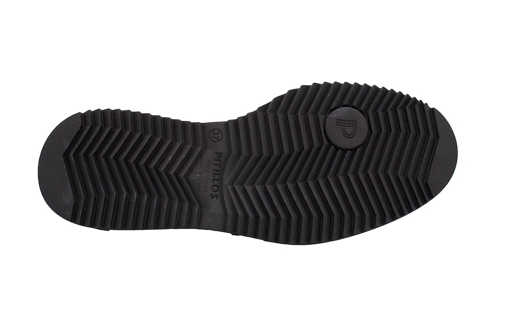 Mocasines de charol burdeos marca Pitillos modelo 10730