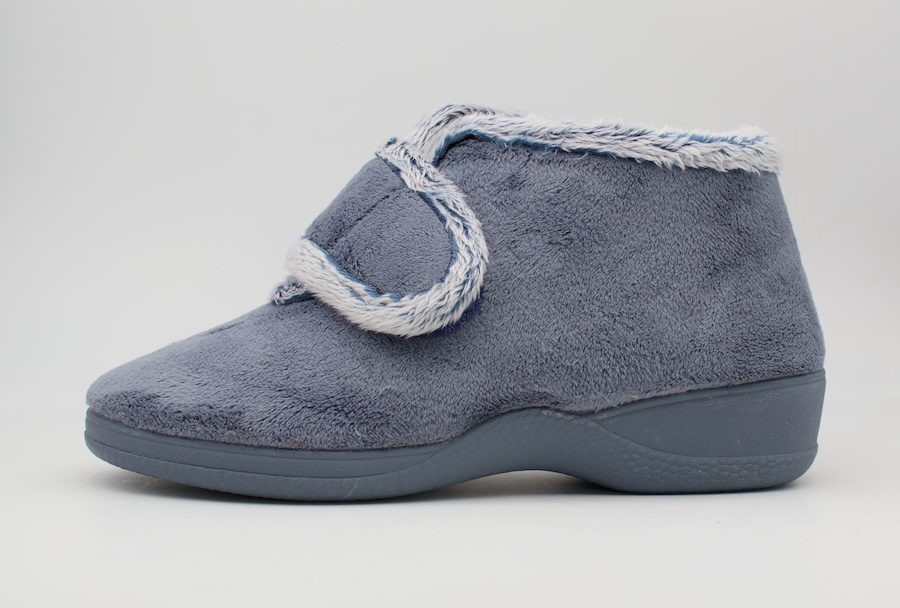 Botas para estar en casa con cierre de velcro