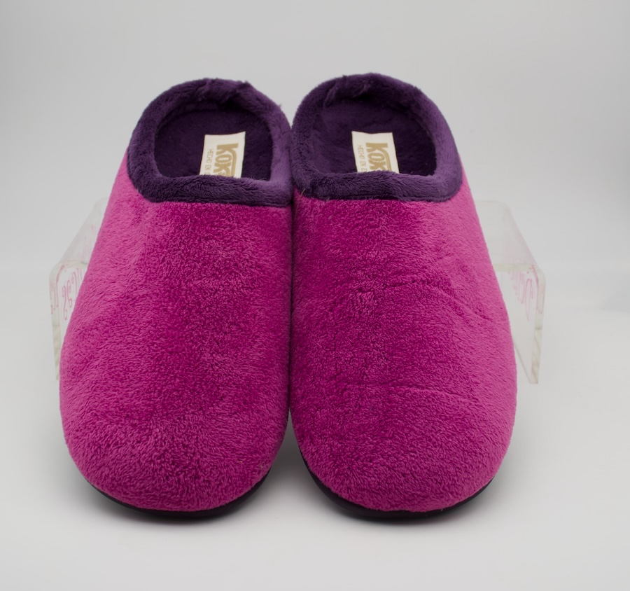 Zapatillas de casa planas color magenta