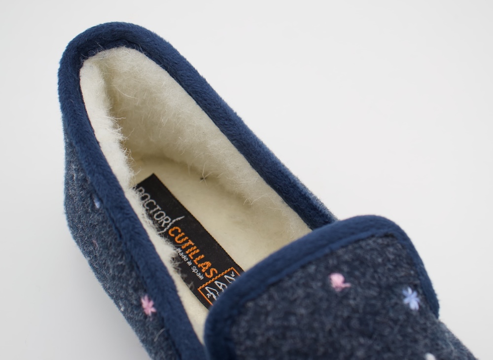 Zapatillas Doctor Cutillas Pura Lana Virgen | Bordado Floral