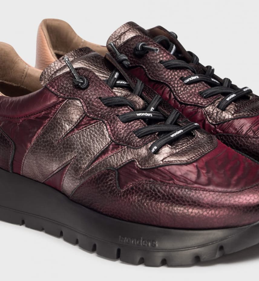 Sneakers burdeos Wonders