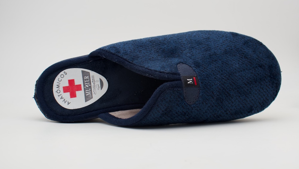 Zapatilla de mujer azul marino para casa cuña anatómica