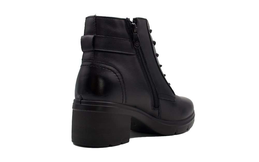 Botines de piel negra de cordones en el empeine y tacón