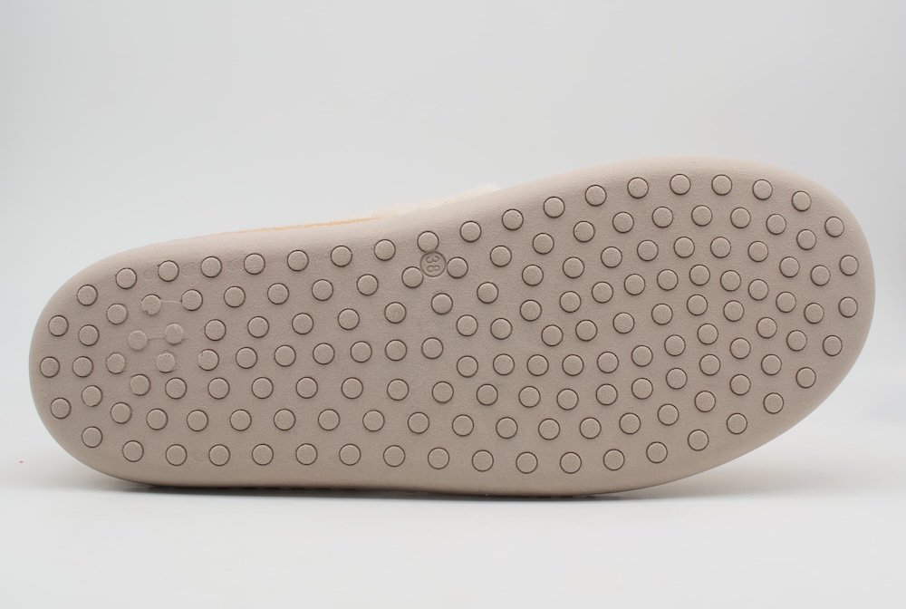 Zapatillas cerradas de casa extra ligeras de bamara cuero
