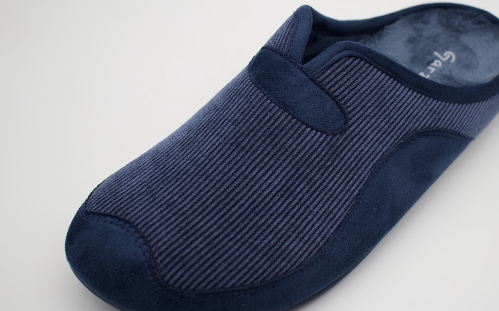 Zapatillas de Casa Garzón para Hombre | Azul Marino con Textura de Pana y Suela de Goma