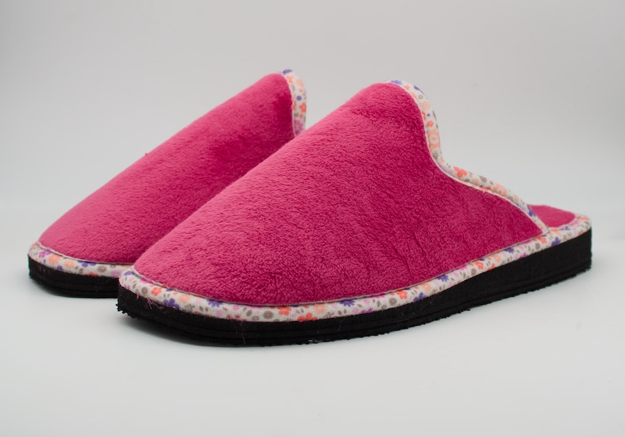 Zapatillas planas de casa color fuxia