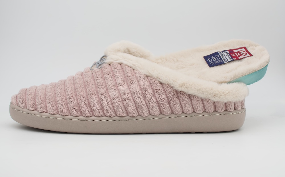Zapatillas casa de color lila Gema García
