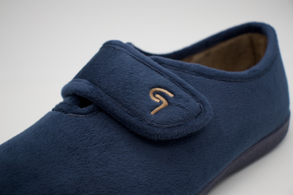 Zapatillas de Casa Garzón para Hombre | Zapatilla Cerrada Azul con Velcro y Suela Flexible