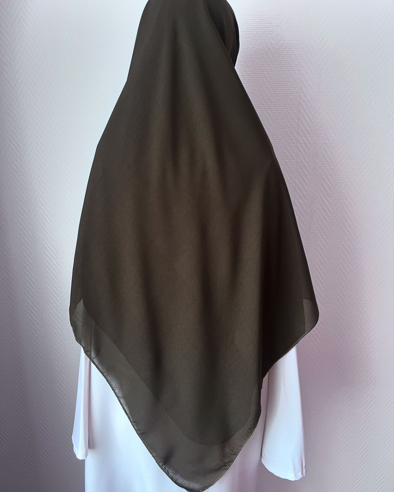 Hijab carré maxi en mousseline kaki