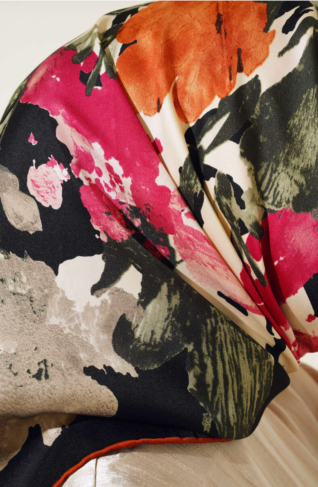 Hijab carré cousu main noir