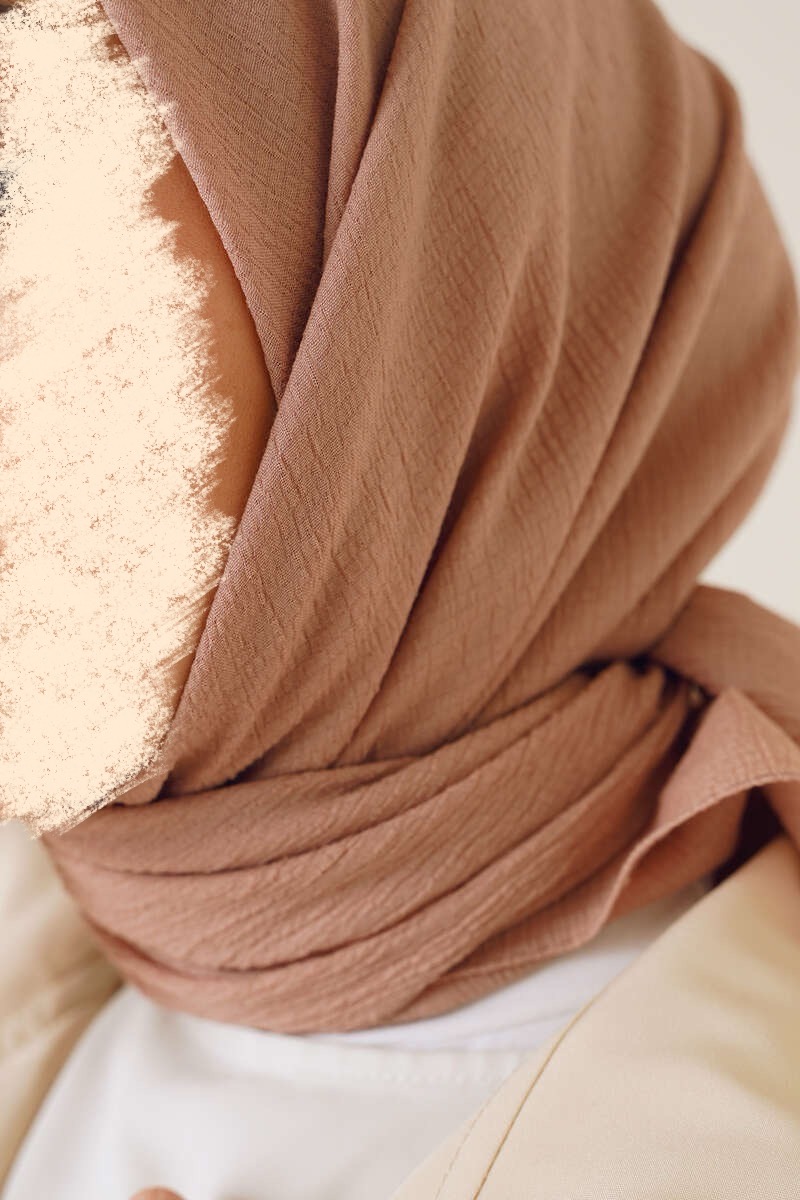 Hijab carré en vison rose pâle
