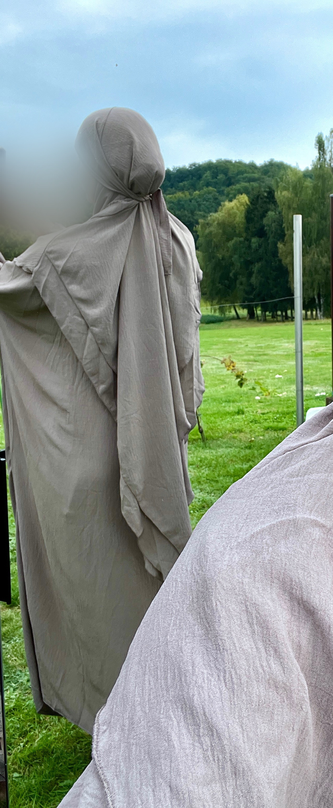 Abaya/Khimar double voile Lia taupe 