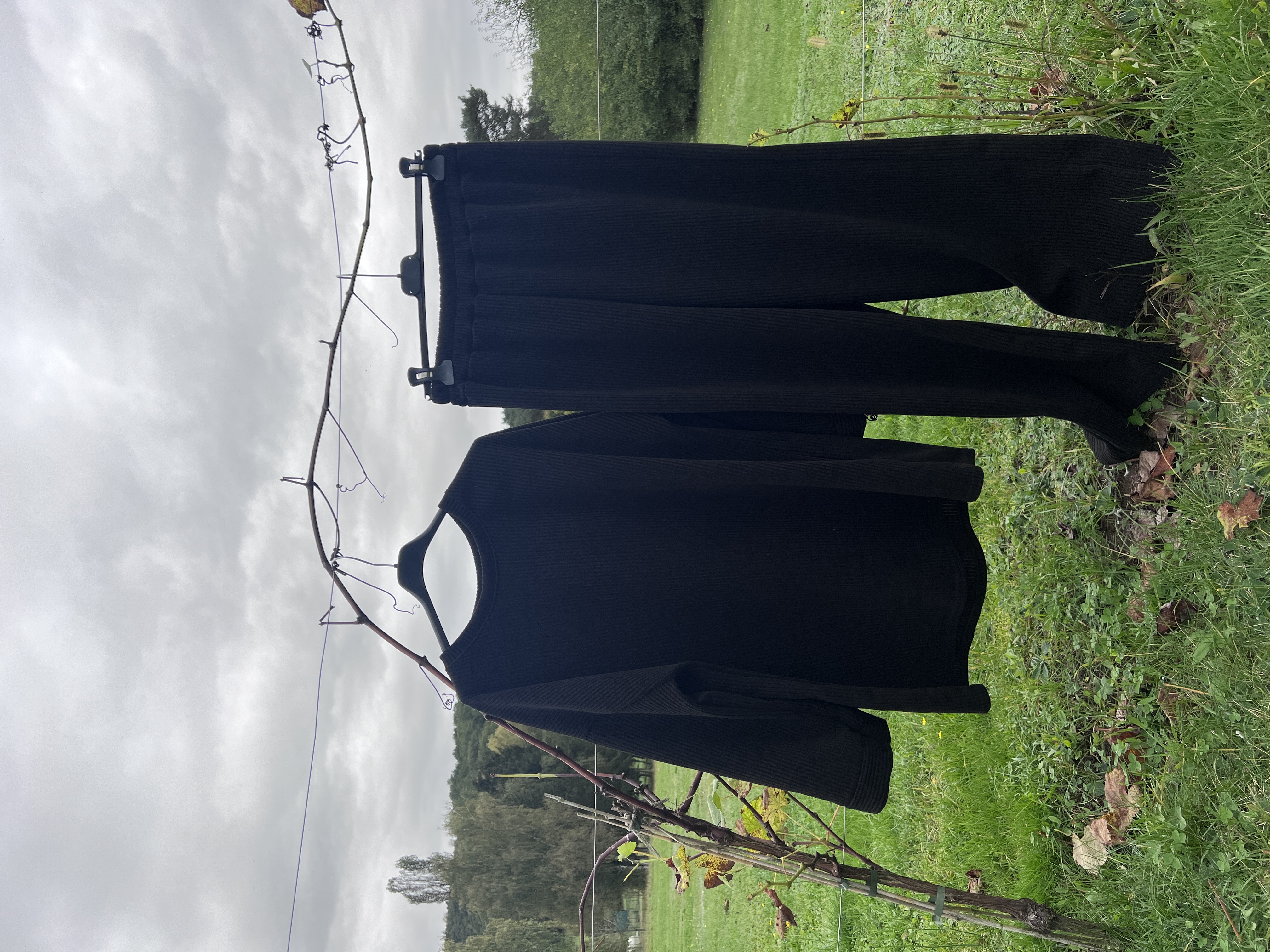 Ensemble KHERA noir 🍂