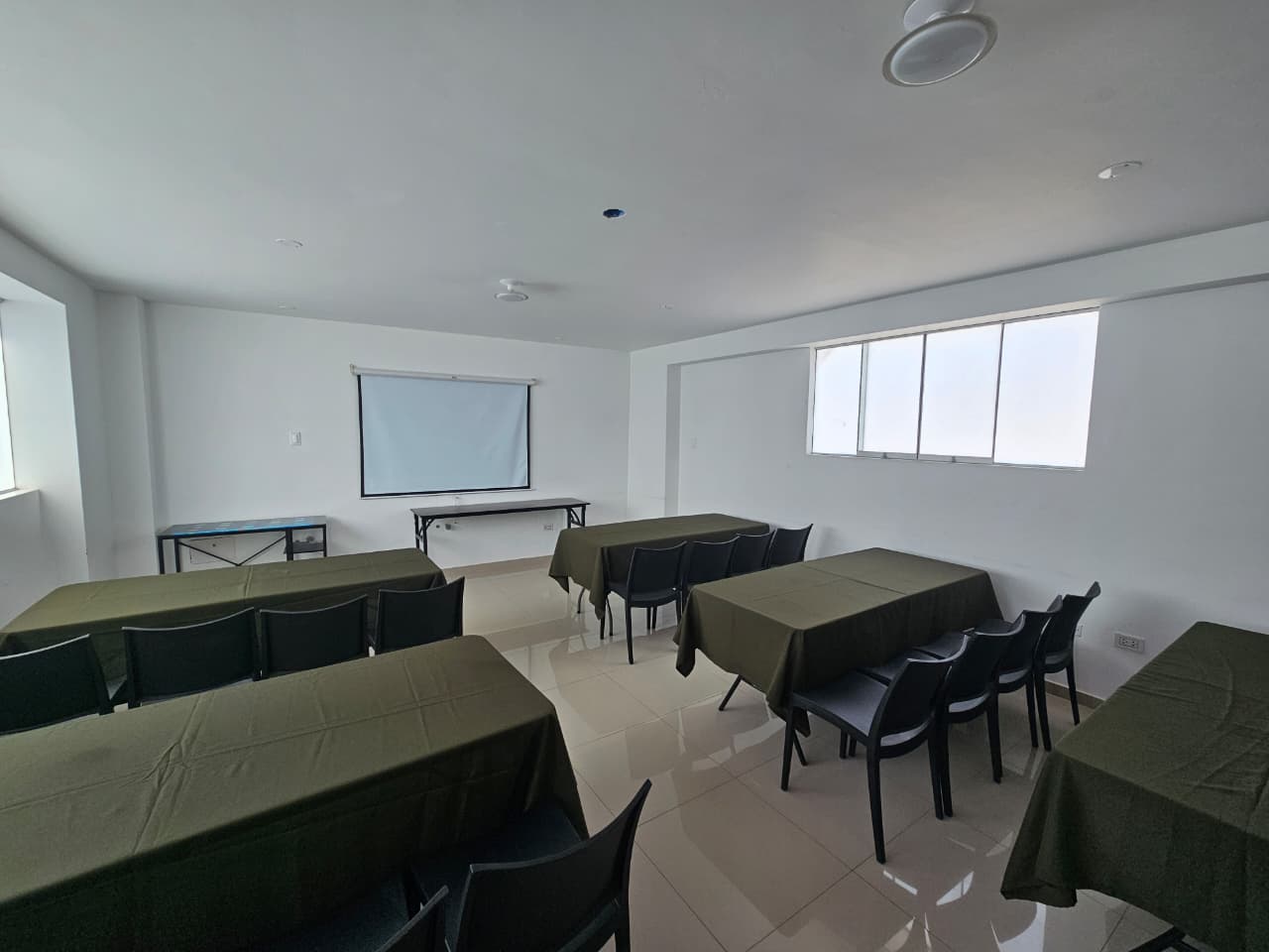 SALÓN SILVER