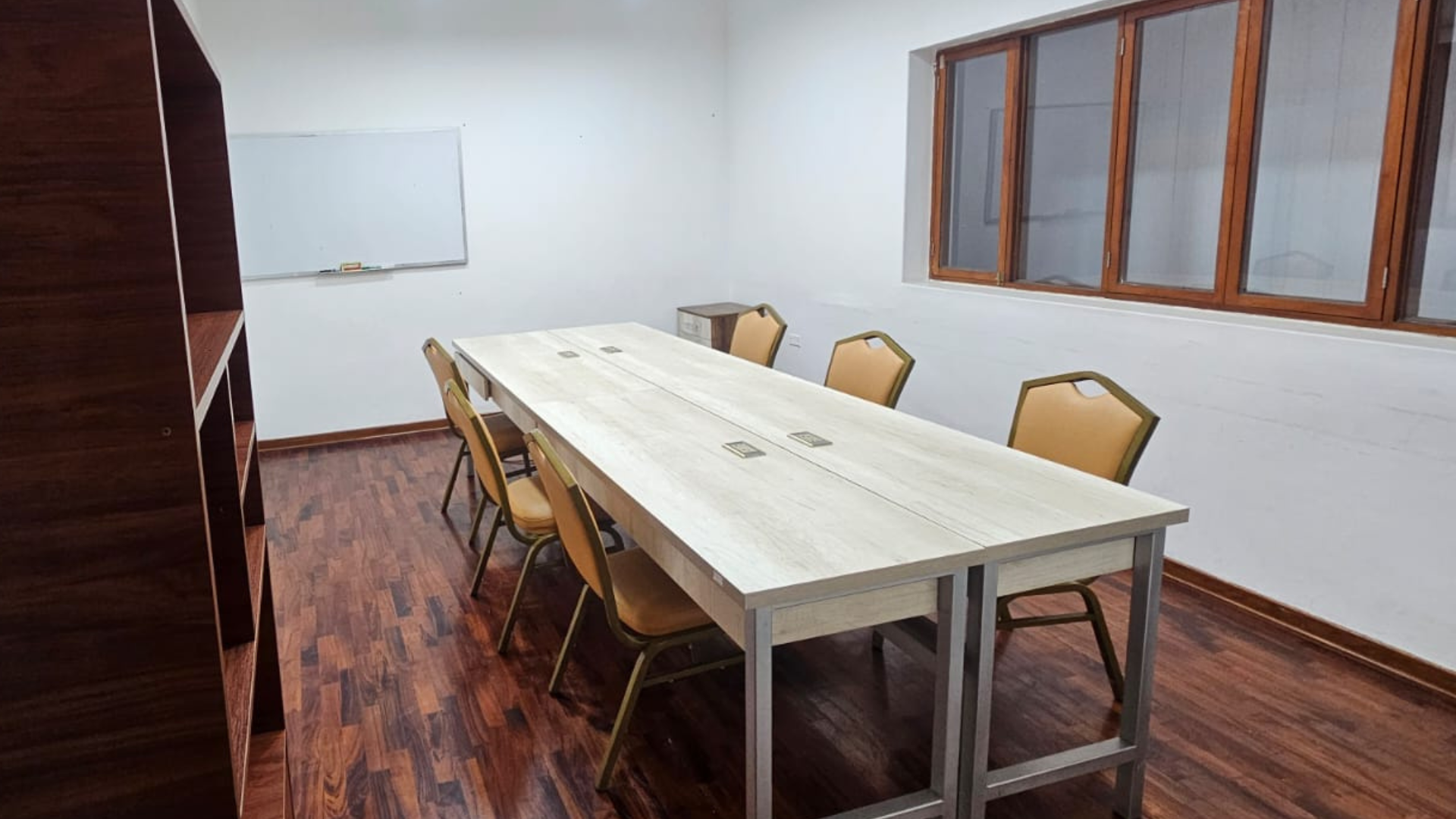 COMMUNITY ROOM