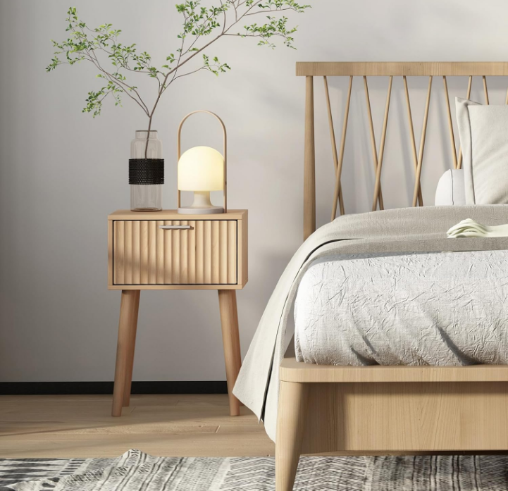 Nightstands Set of 2, Small Side Table, Bedside Table with Fluted Door, Solid Wood Feet; Modern Mid-Century End Table for Bedroom, Small Space (Natural)