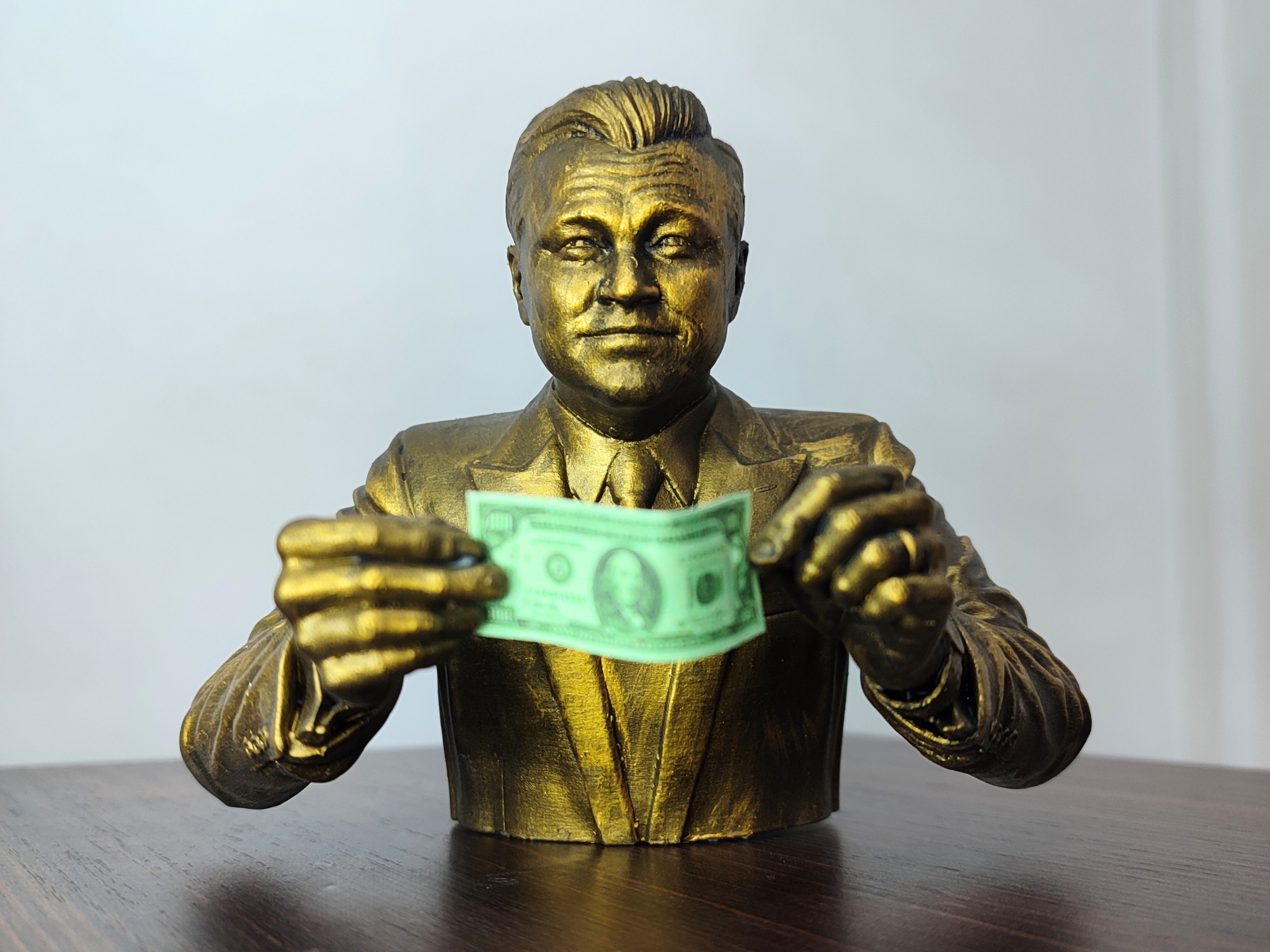 Jordan Belfort - O Lobo de Wall Street - Dourado | Colecionável