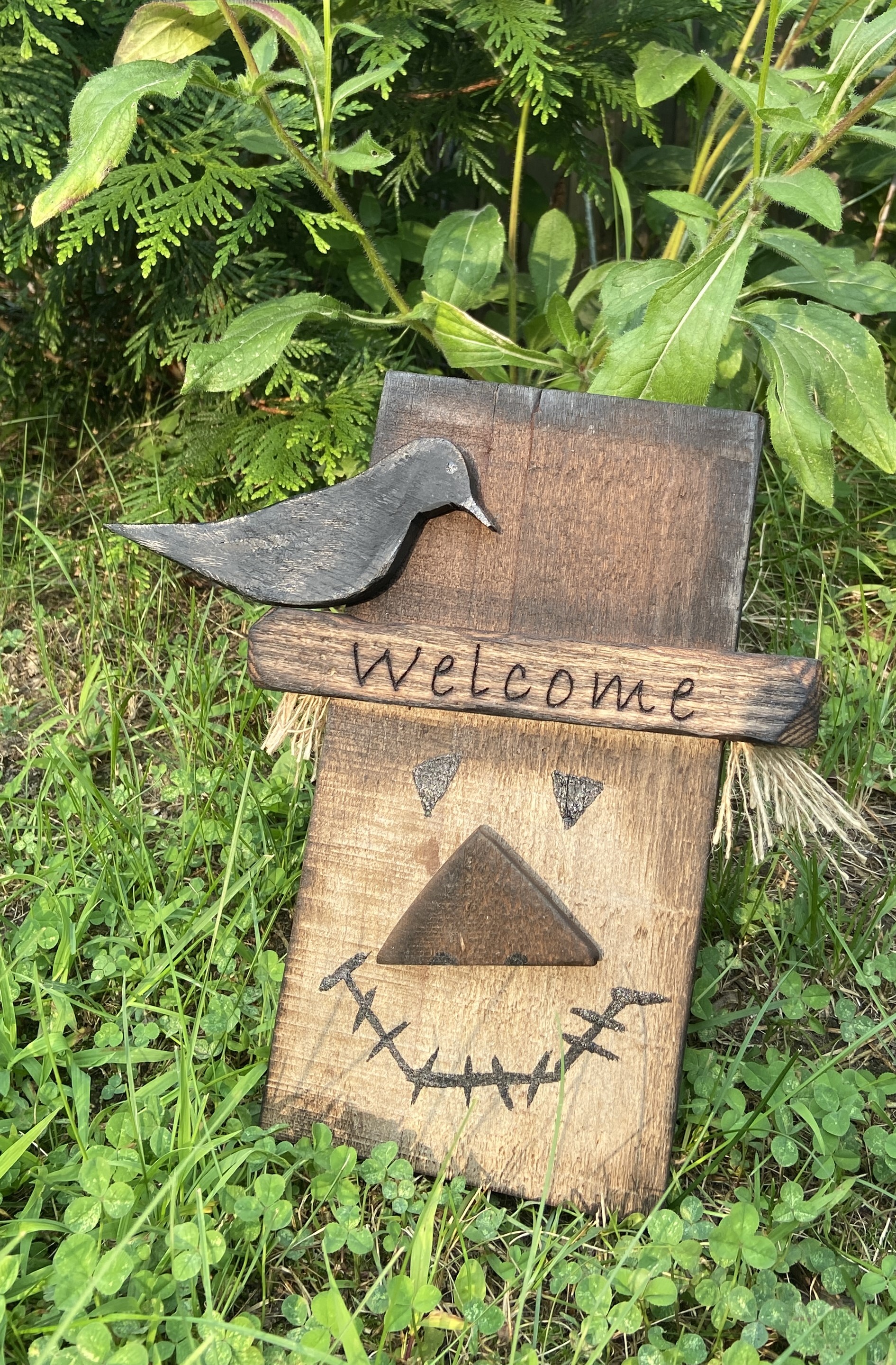 Wood Fall Halloween Scarecrow