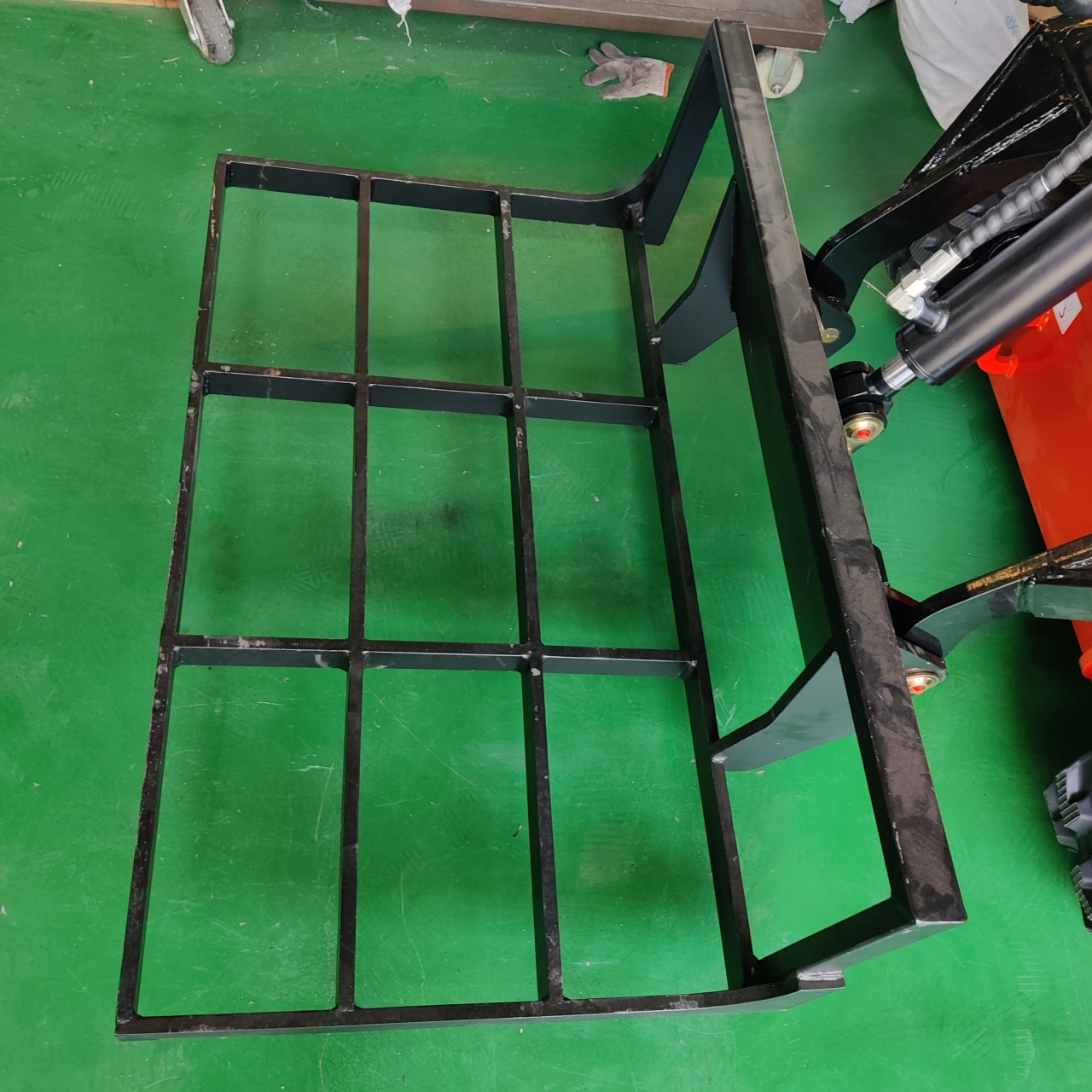 Skid Steer Ground Leveler Attachment USA: Precision Grading for Construction & Landscaping