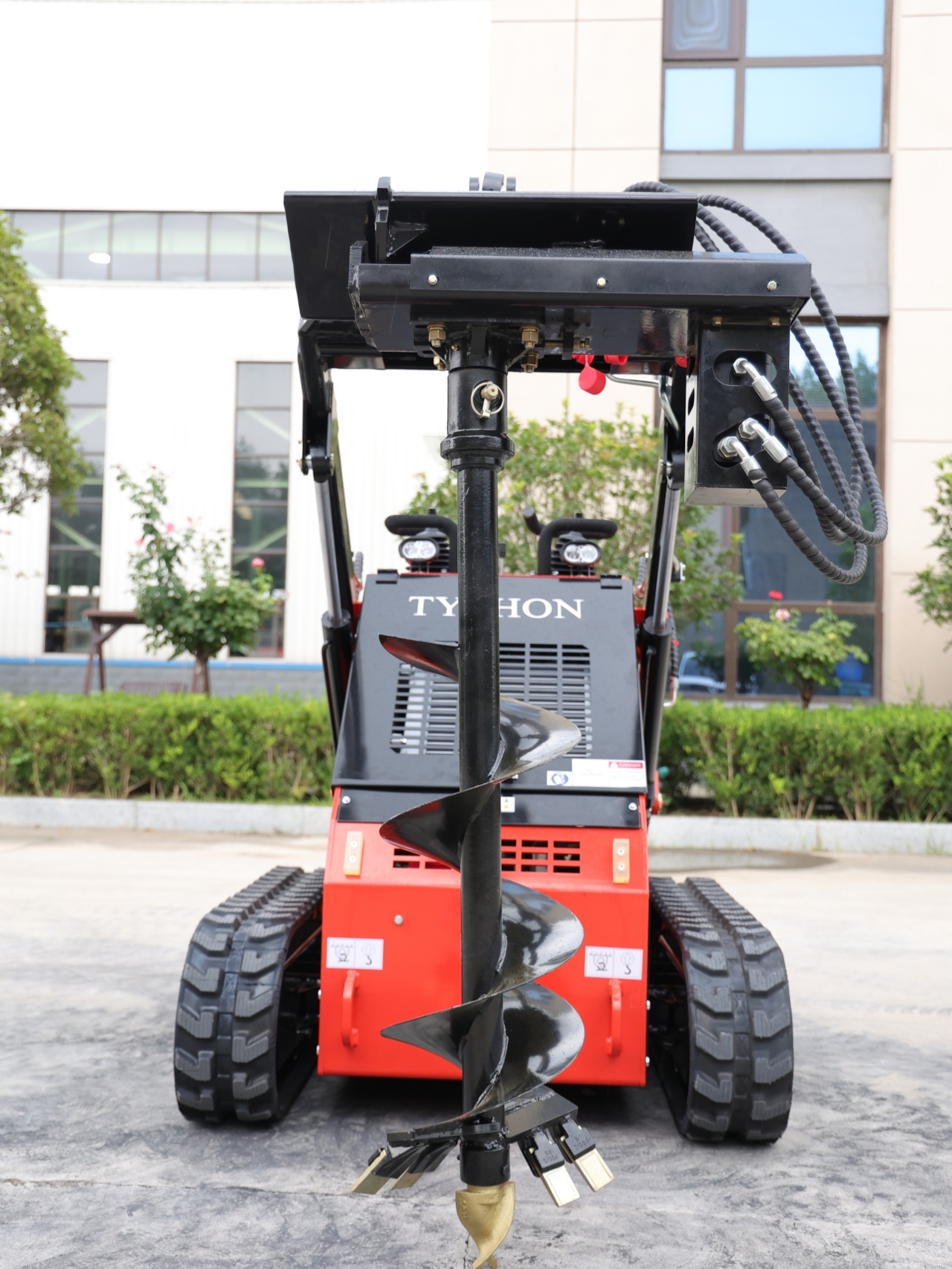 Powerful Skid Steer Auger Attachment for Precise Drilling - USA