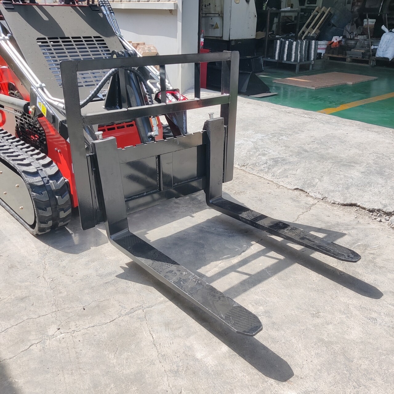 Skid Steer Fork Pallet Attachment: Heavy-Duty USA Tool for Efficient Material Handling