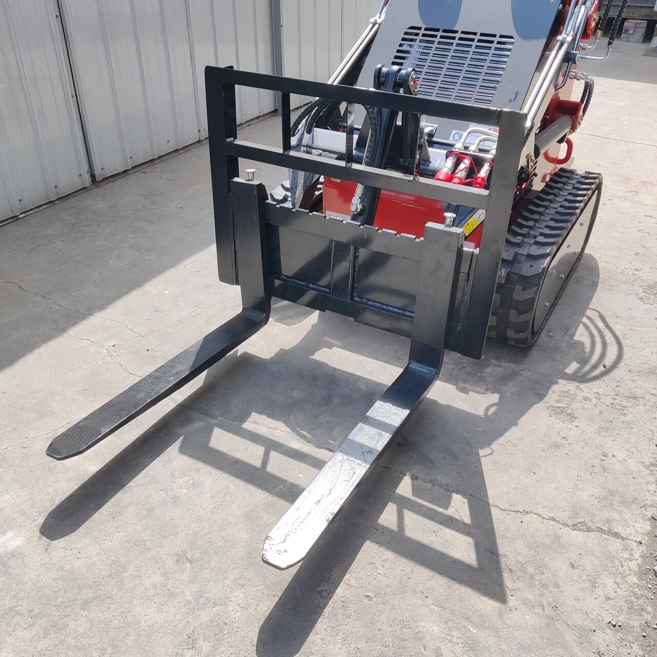 Skid Steer Fork Pallet Attachment: Heavy-Duty USA Tool for Efficient Material Handling