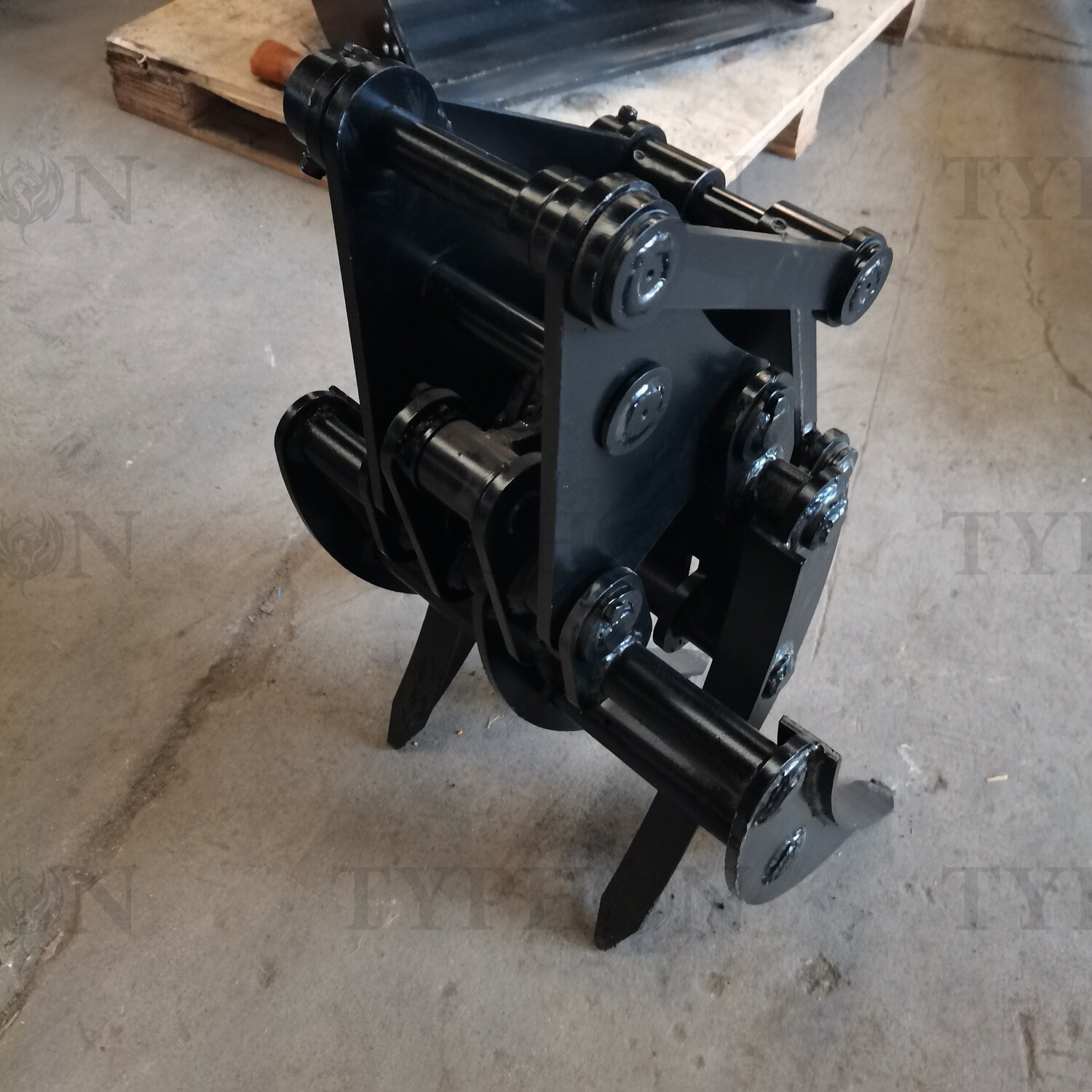 Mini Excavator Wide Opening Grapple - 2-3.5 Ton Digger Grabber Attachment